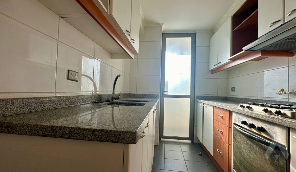 xr:d:DAFw988APts:5,j:4043512250021218644,t:23101115