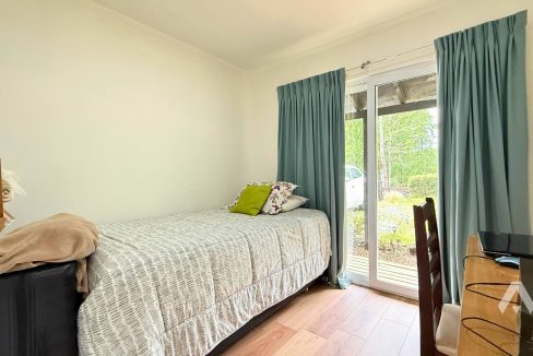 Parcela con dos casas y piscina en Pucón 10