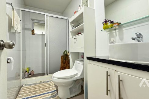 Parcela con dos casas y piscina en Pucón 13