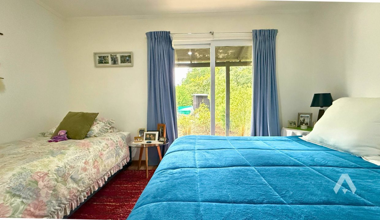 Parcela con dos casas y piscina en Pucón 14