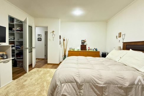 Parcela con dos casas y piscina en Pucón 18