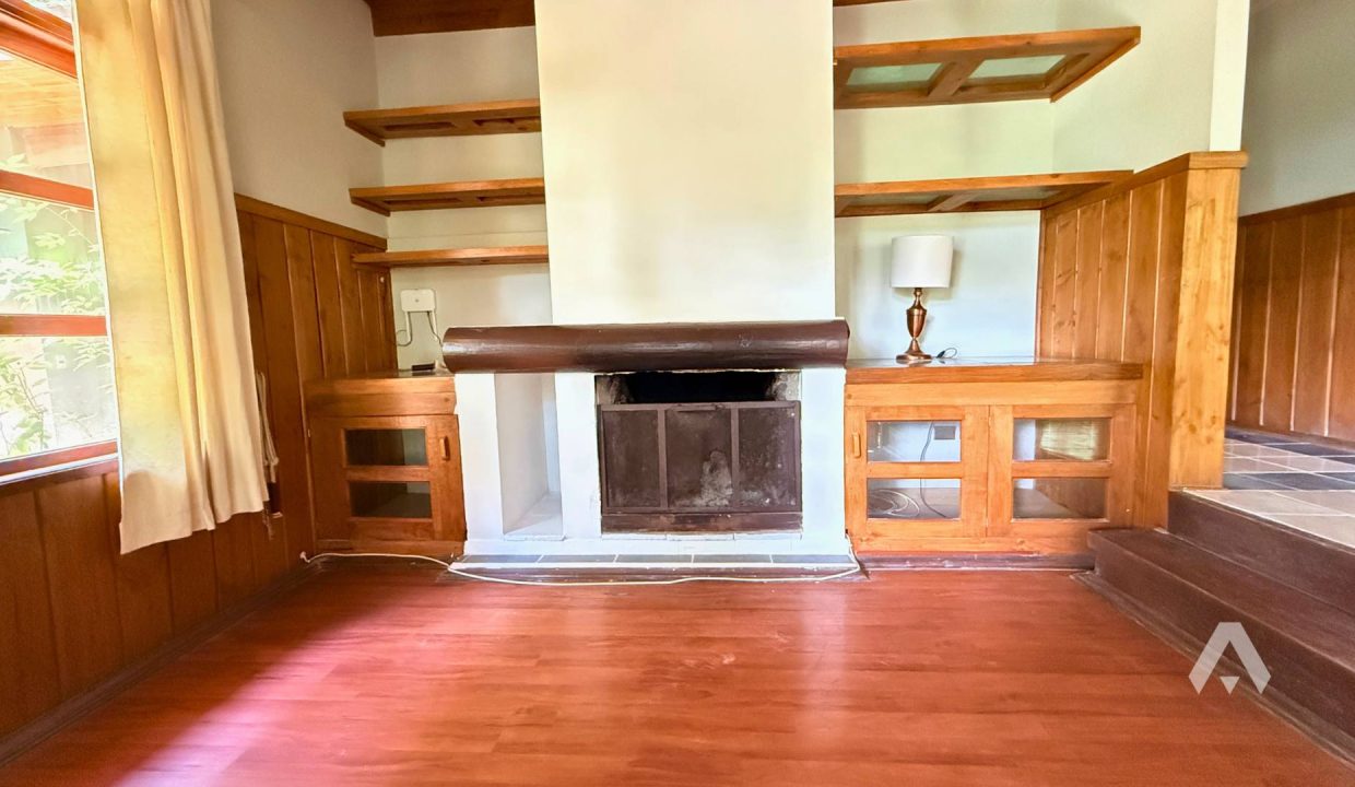 Casa en arriendo con amplio terreno en Pucón 2