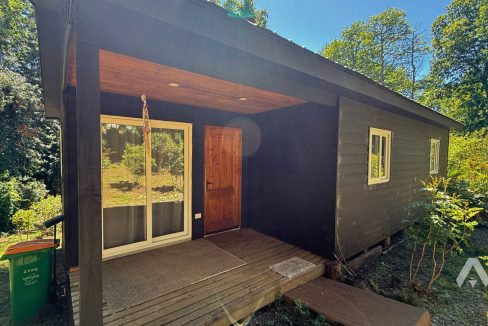 Parcela con dos casas y piscina en Pucón 27