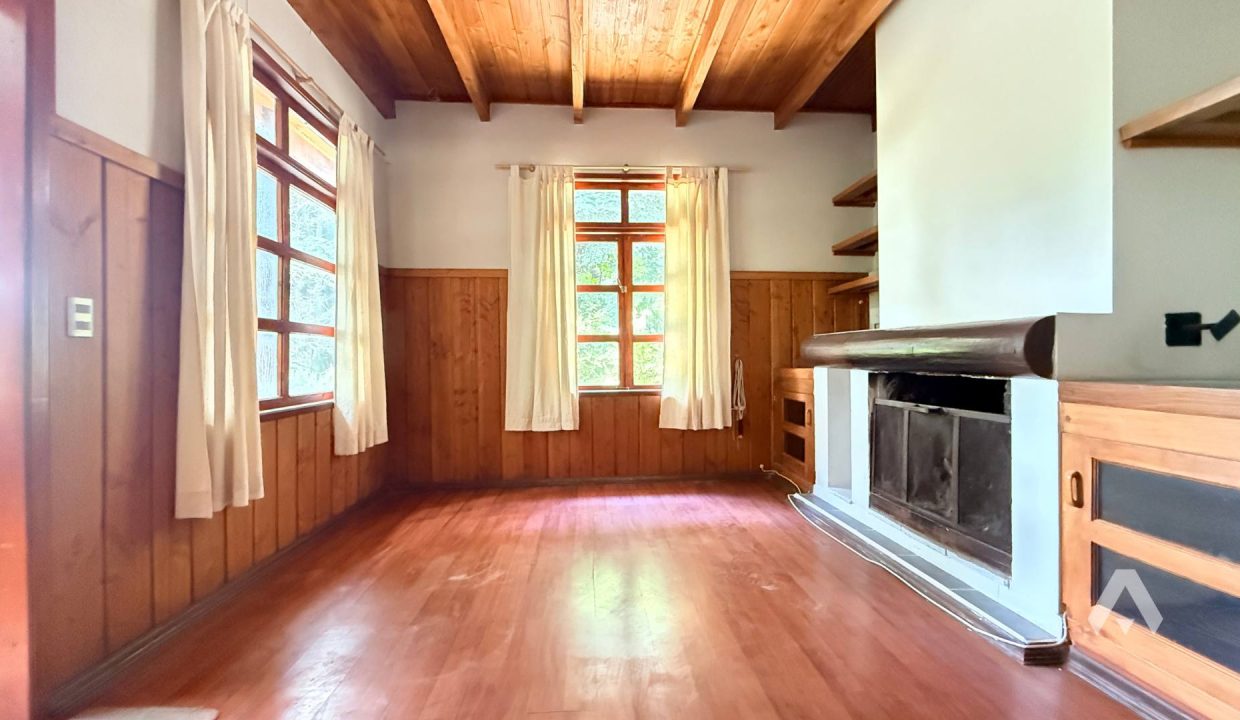 Casa en arriendo con amplio terreno en Pucón 4