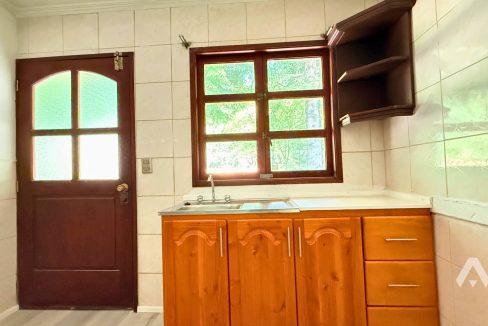 Casa en arriendo con amplio terreno en Pucón 8