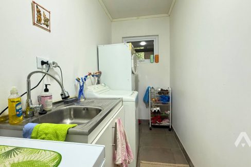 Parcela con dos casas y piscina en Pucón 8