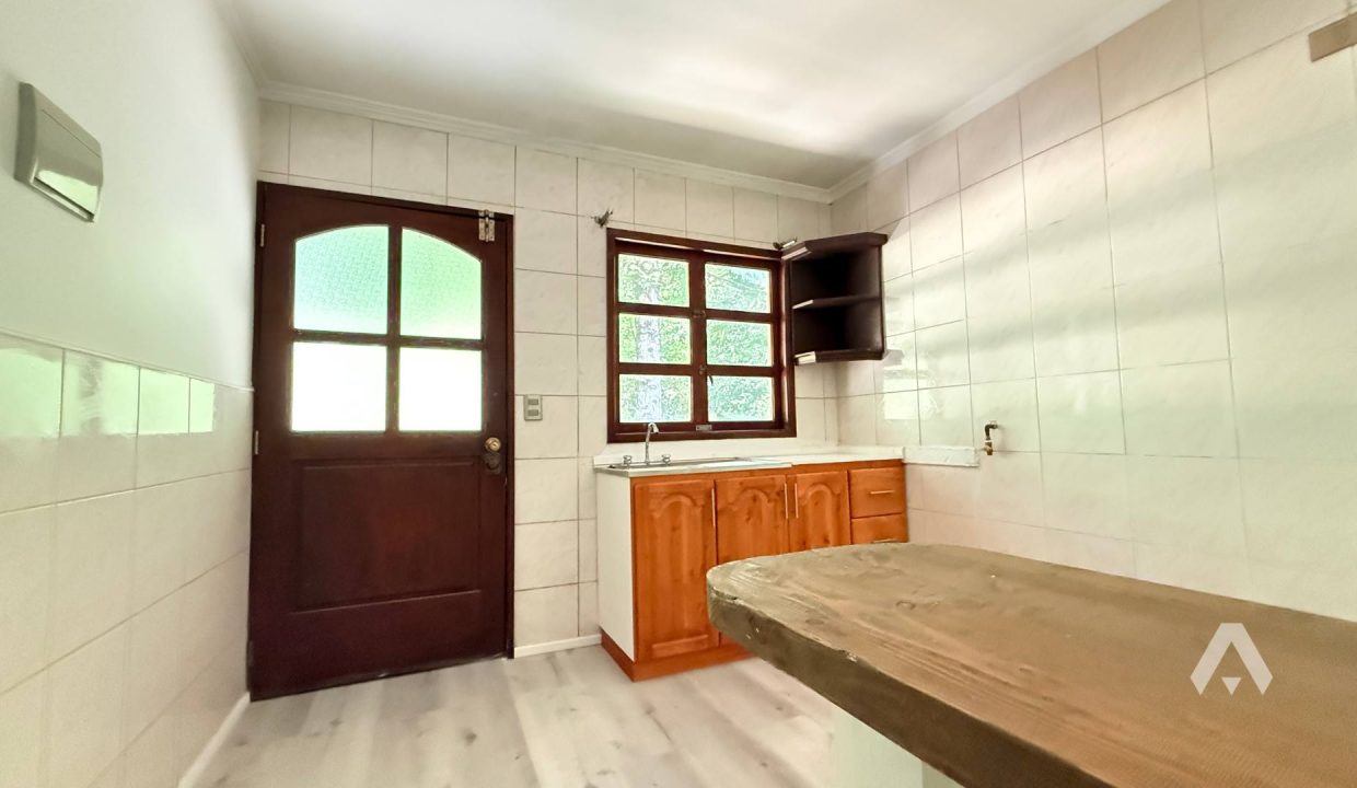 Casa en arriendo con amplio terreno en Pucón 9