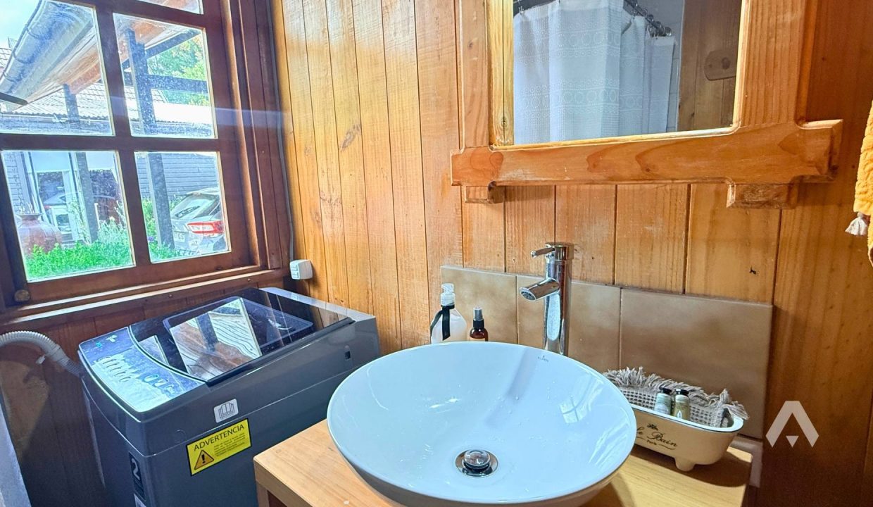 Casa en venta en Villarrica, con acceso al lago 12