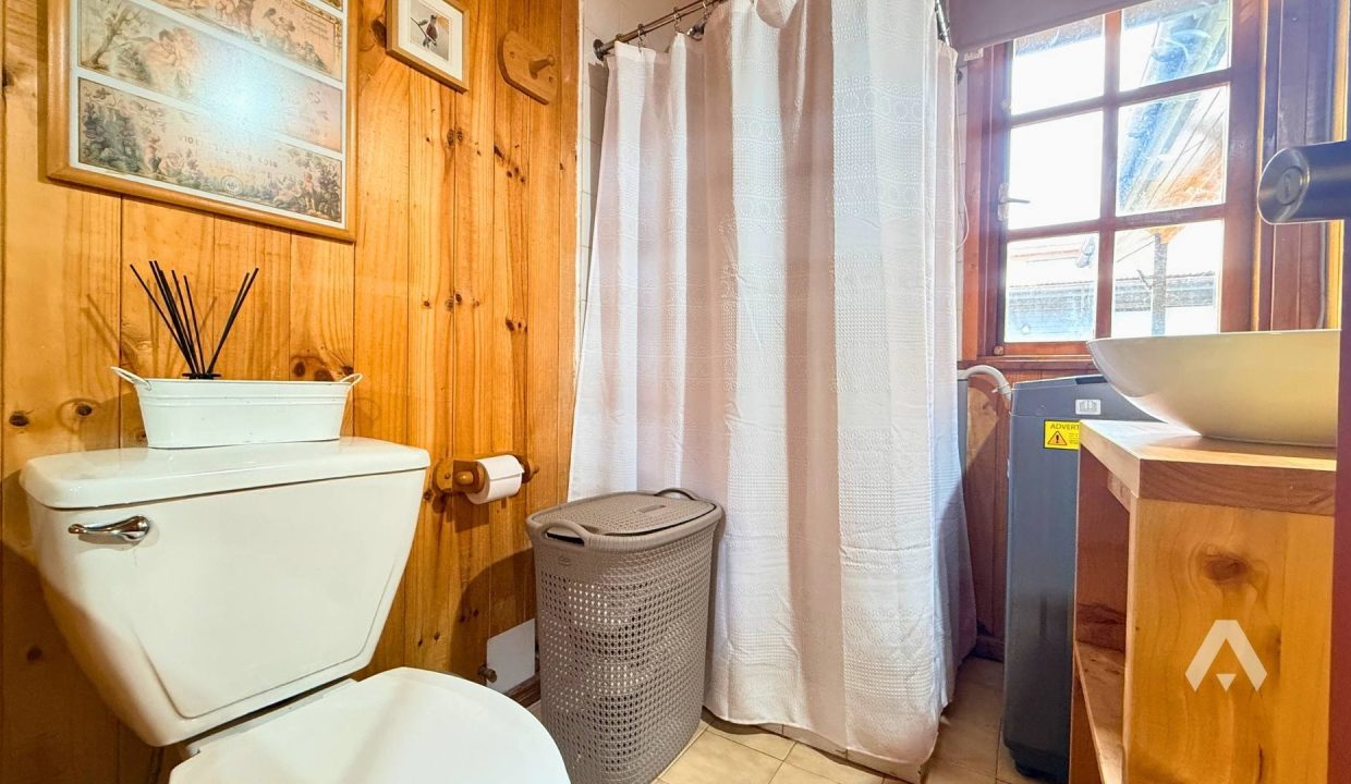 Casa en venta en Villarrica, con acceso al lago 13