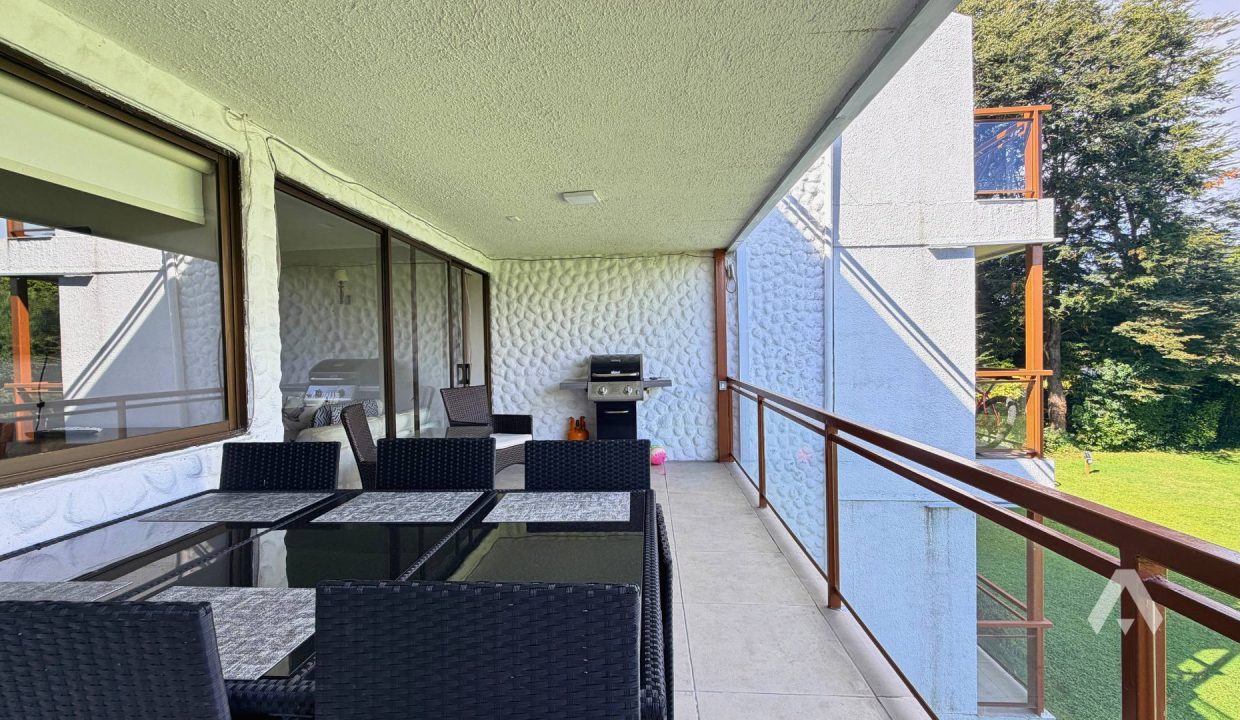 Departamento en venta a pasos del lago 5